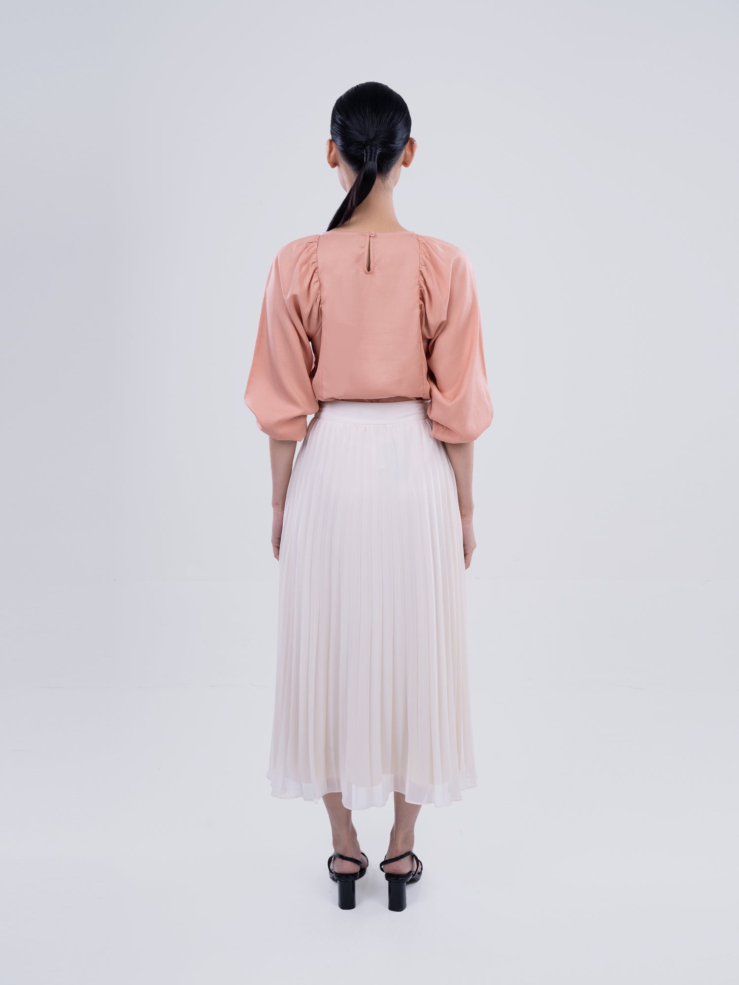 Crane Raglan Sleeve Blouse