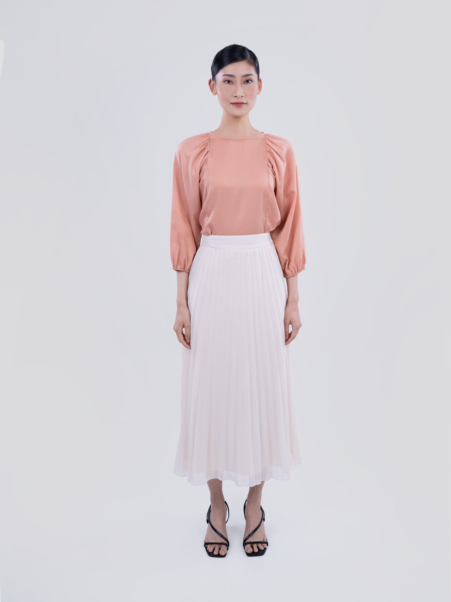 Crane Raglan Sleeve Blouse