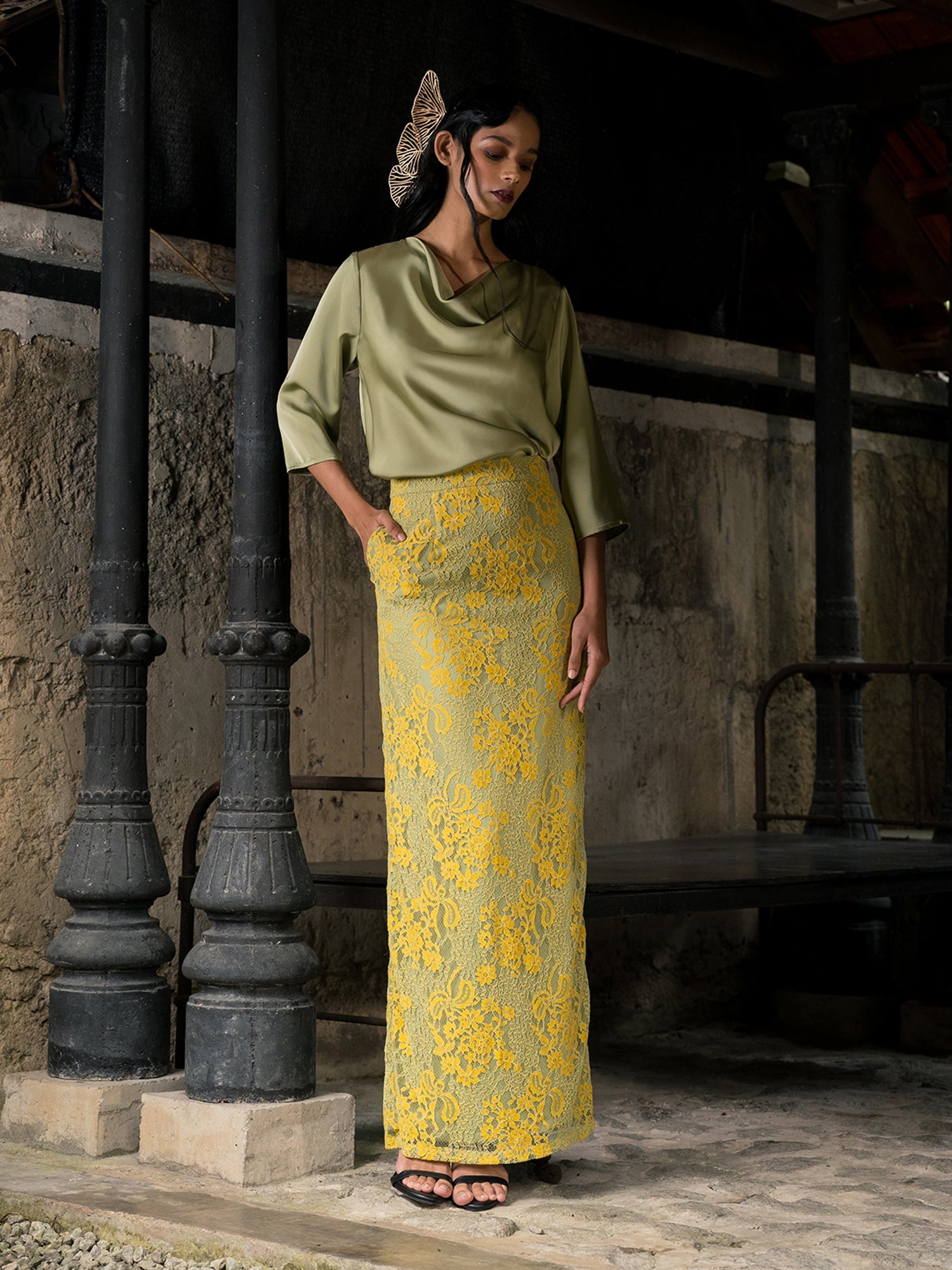 Laili Modern Kurung Set