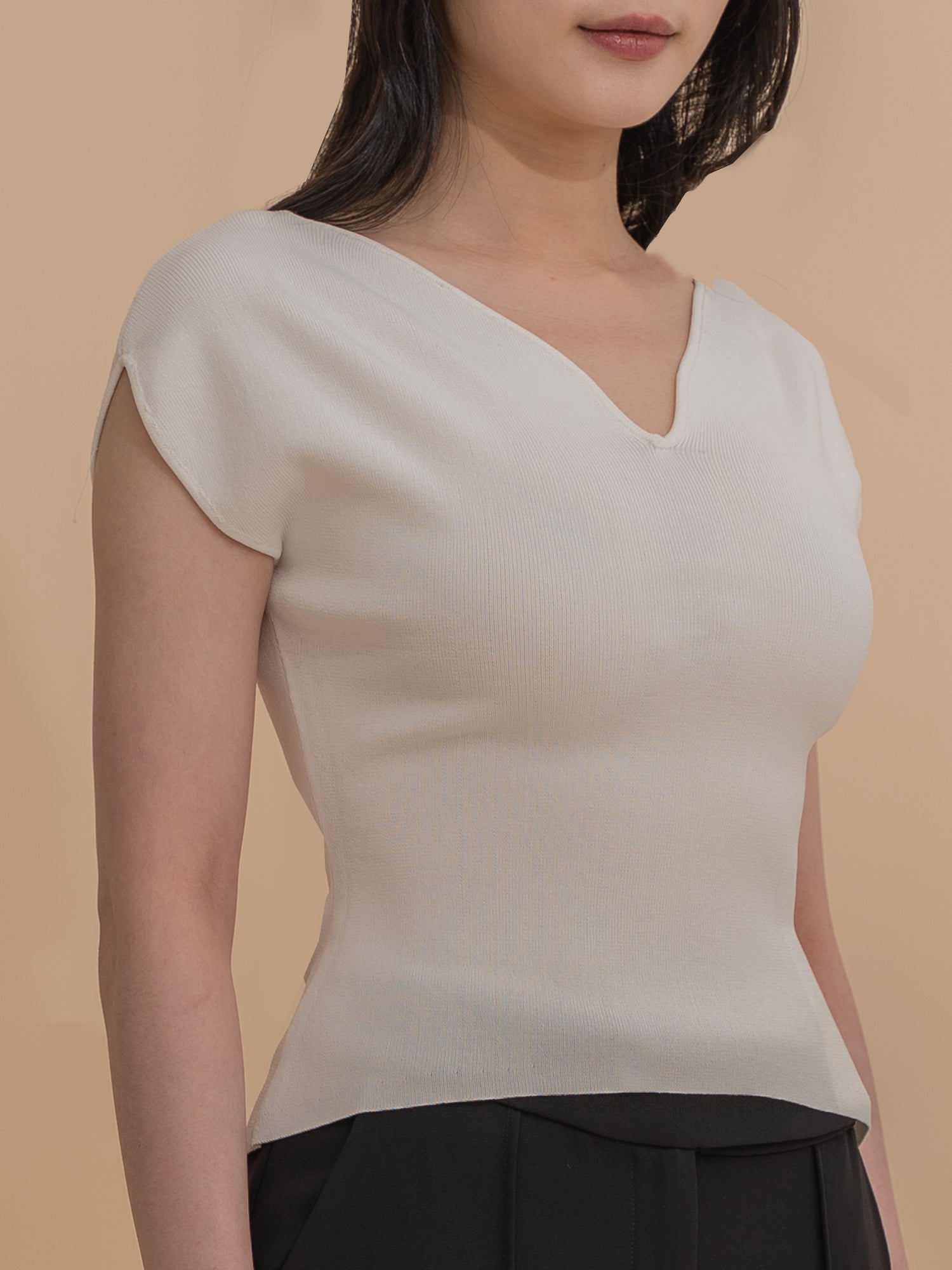 Heart-shape Collar Fitted Knit Top