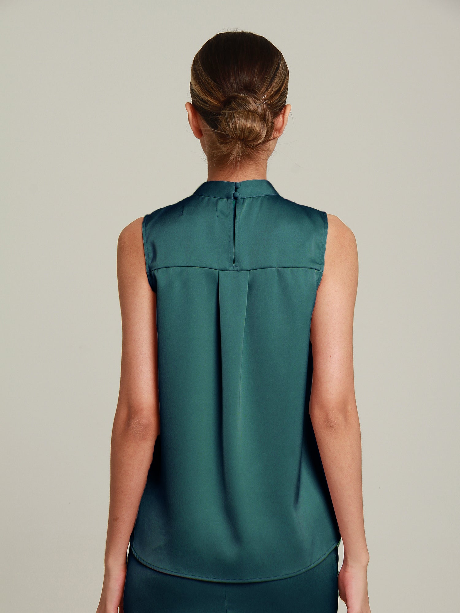 Jia Crossover Sleeveless Top
