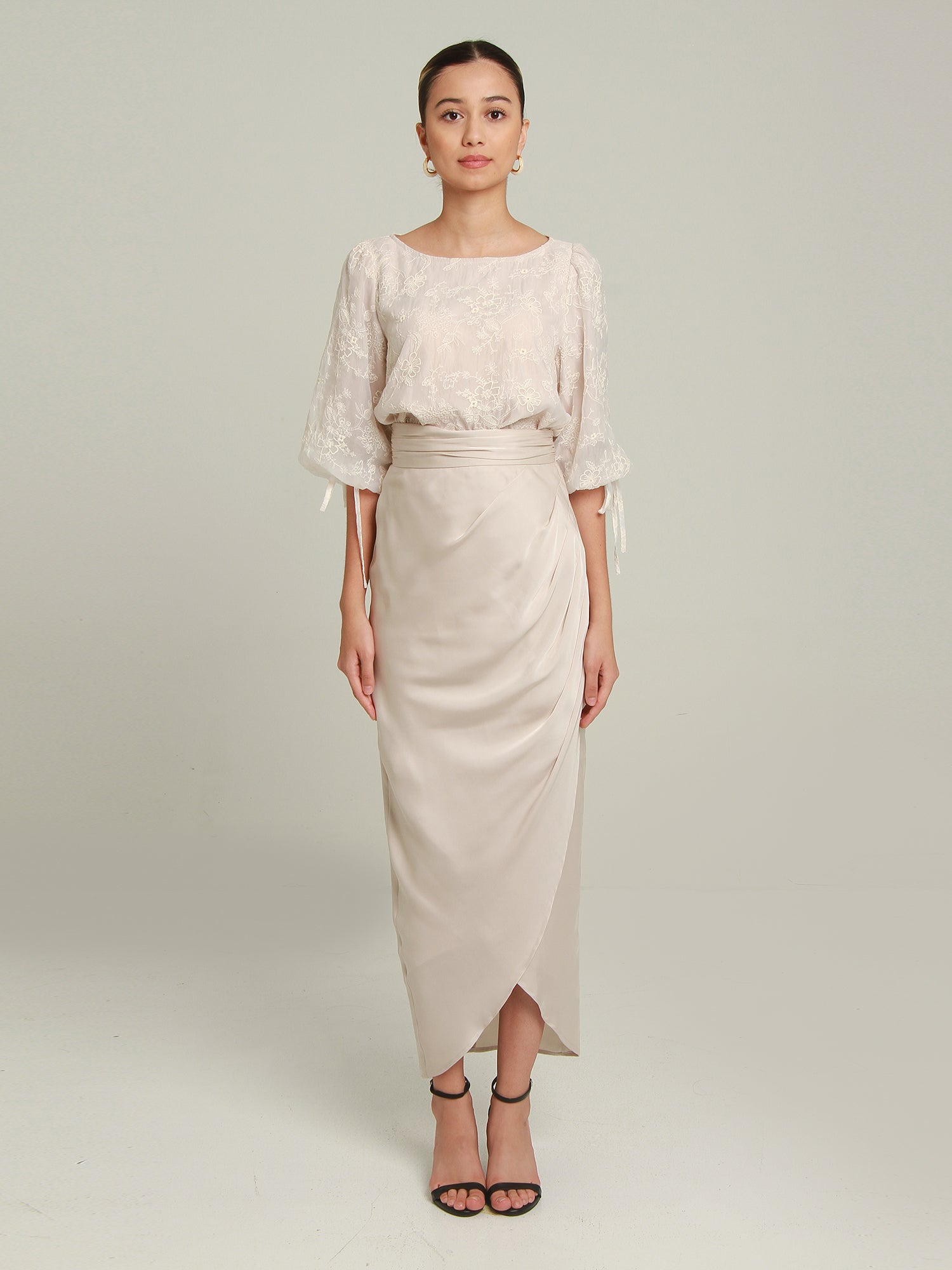 Nuri Modern Kurung Set
