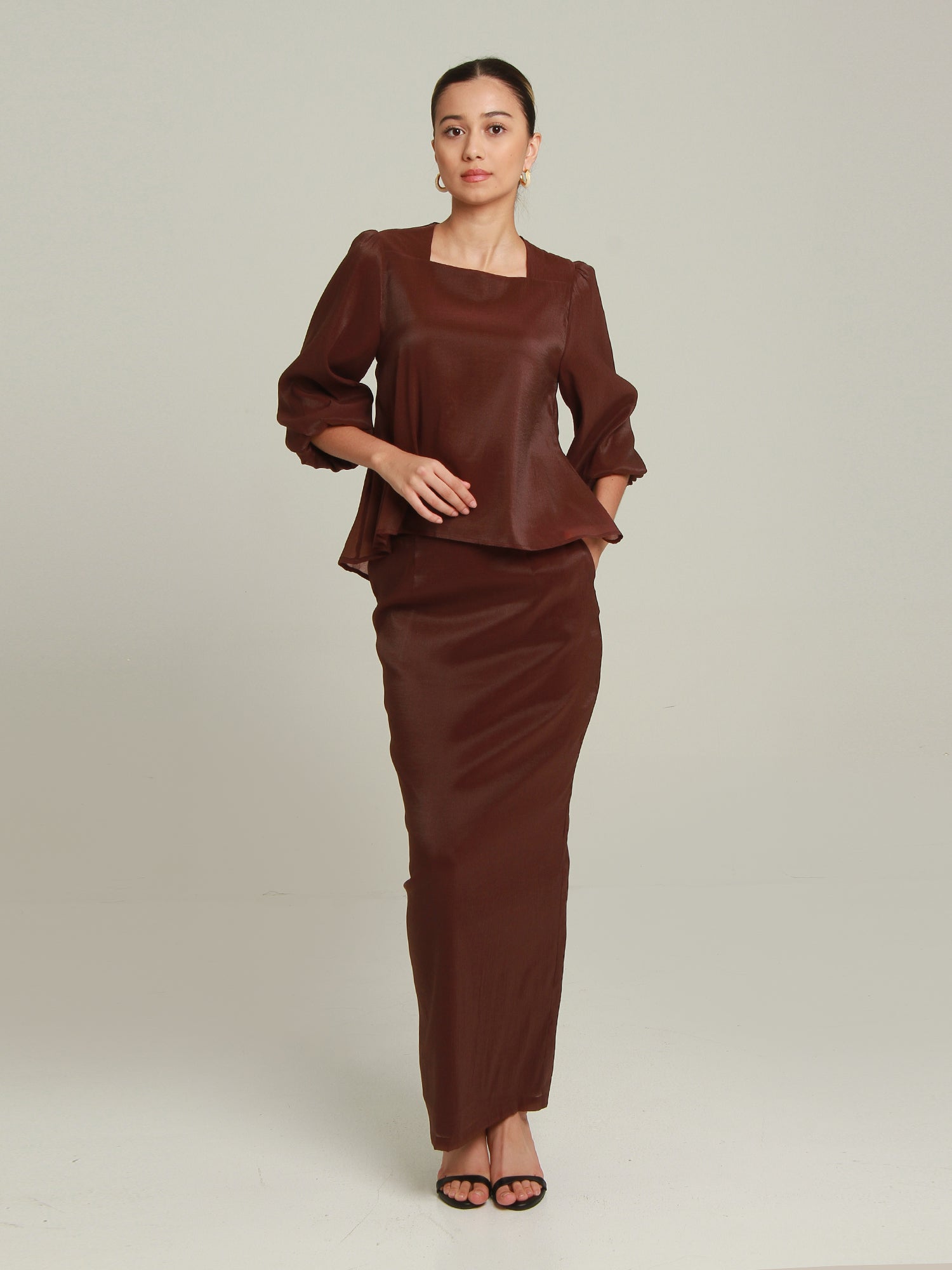 Zaida Modern Kurung Set