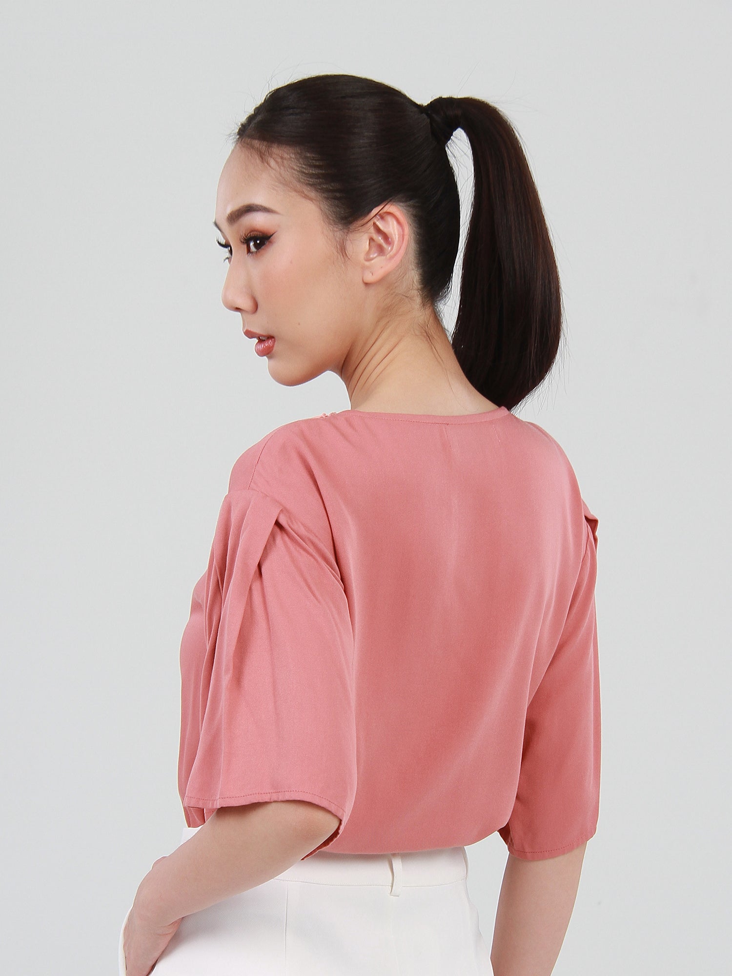 Lucy Viscose Pleated Sleeves Top