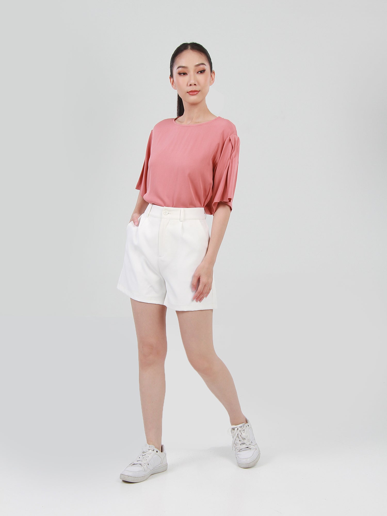 Lucy Viscose Pleated Sleeves Top