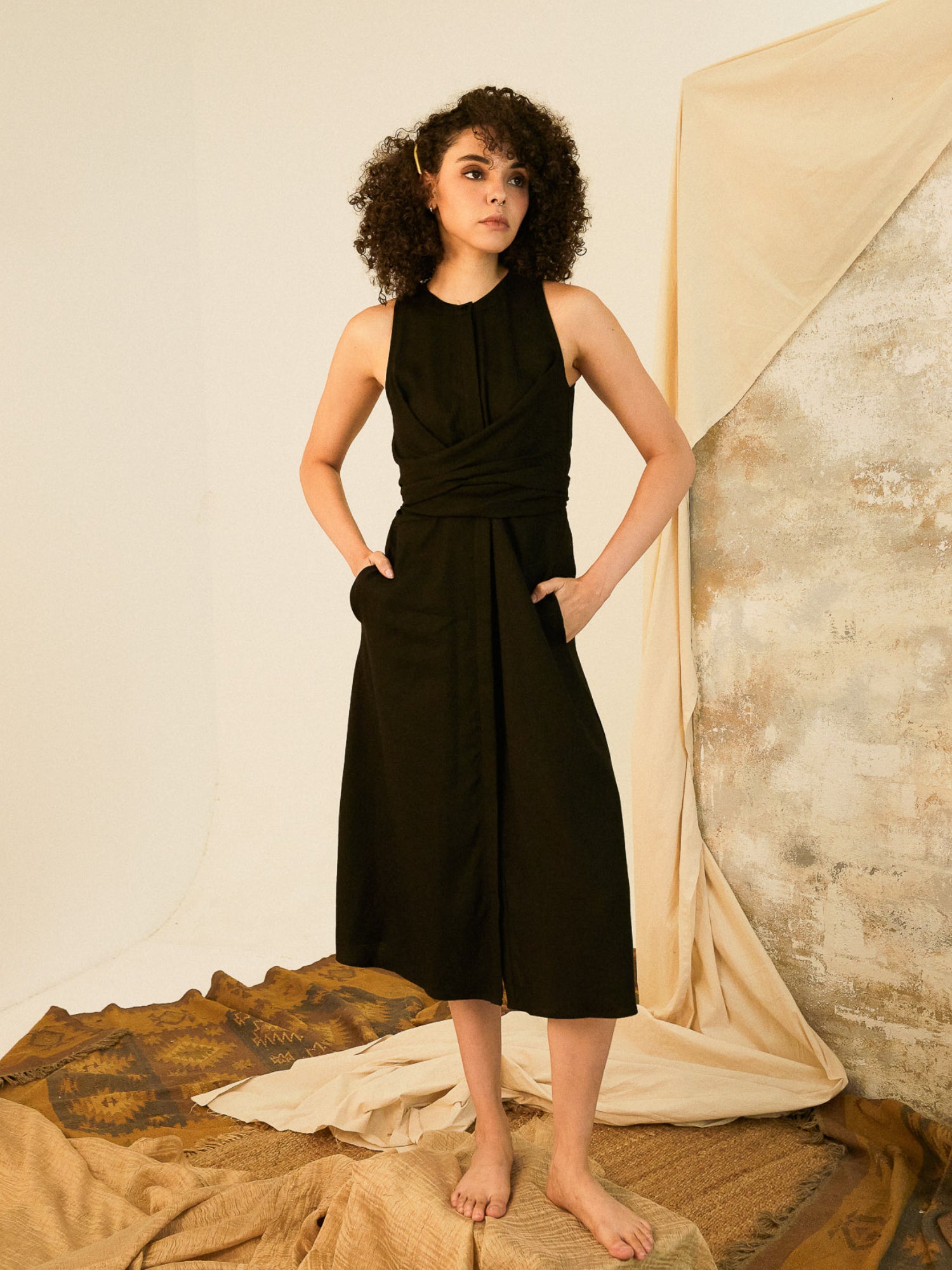 Oreen Knot Back Midi Dress