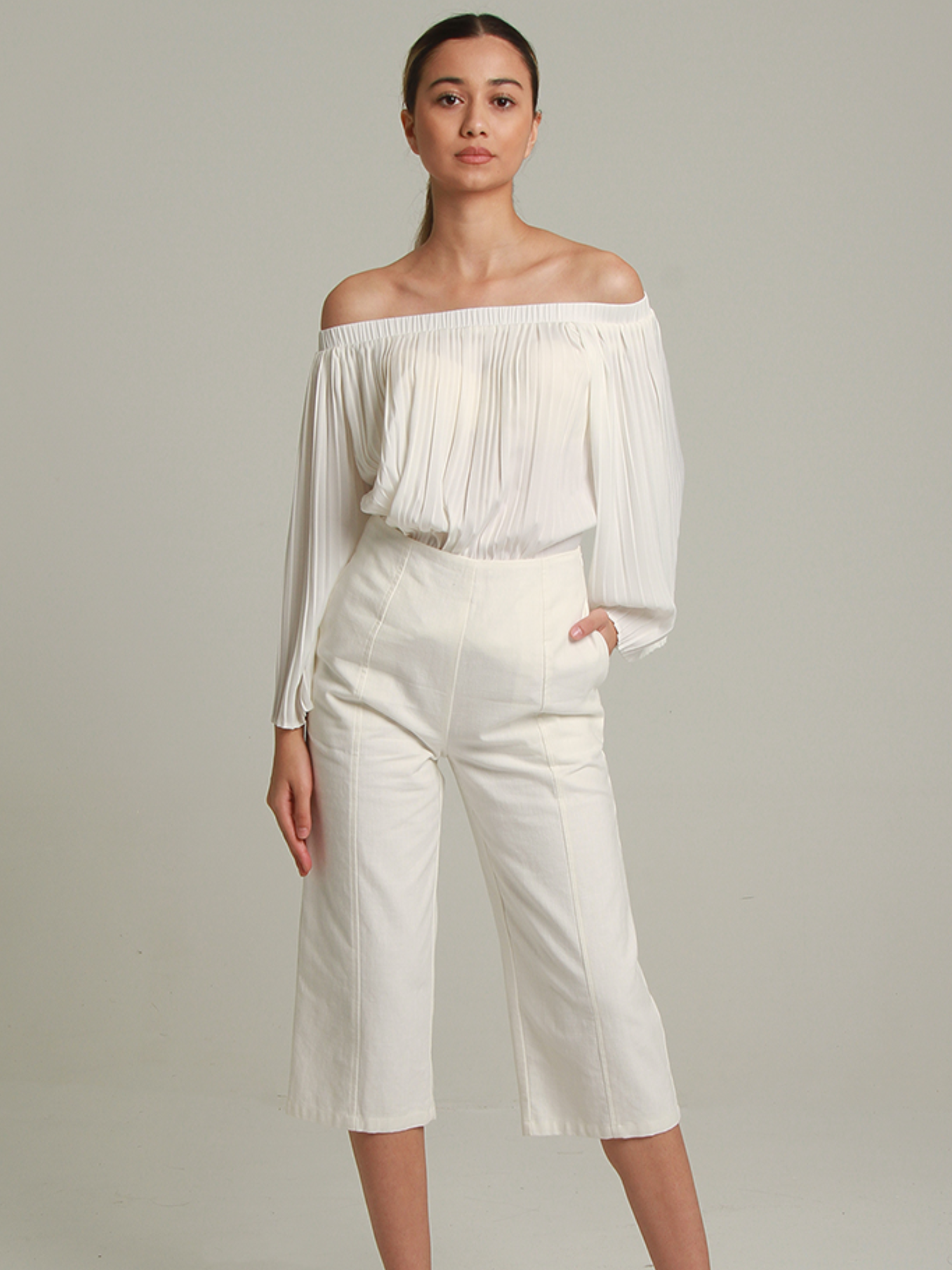 Seara Cropped Trousers