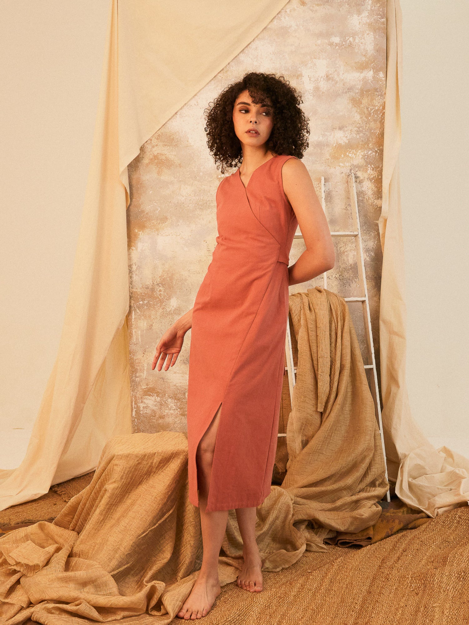 Della Sleeveless Midi Dress