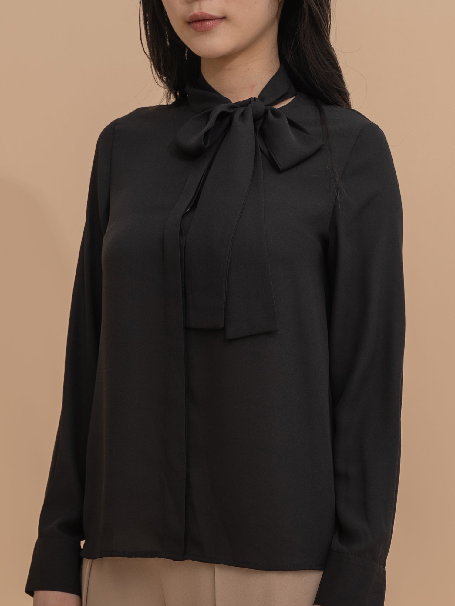 Tie-Neck Elegant Blouse