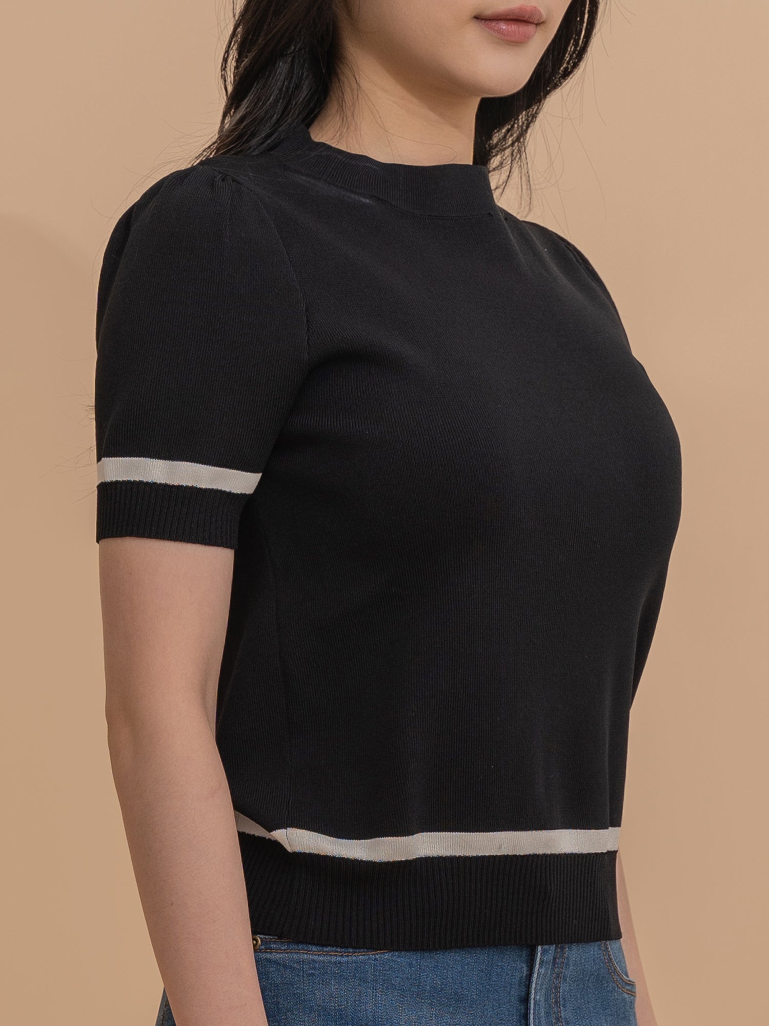 Trimmed Short Sleeve Knit Top