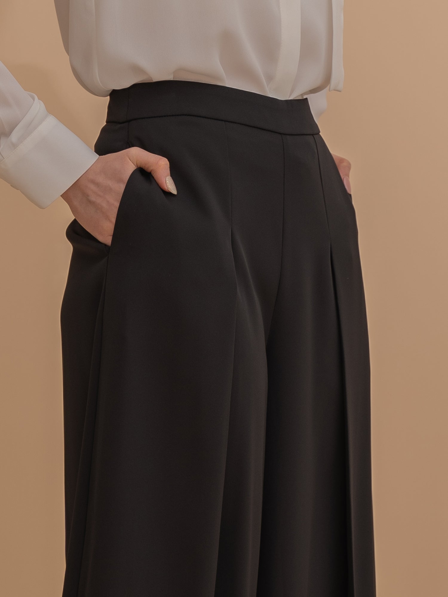 Wide-Leg Pleated Culottes