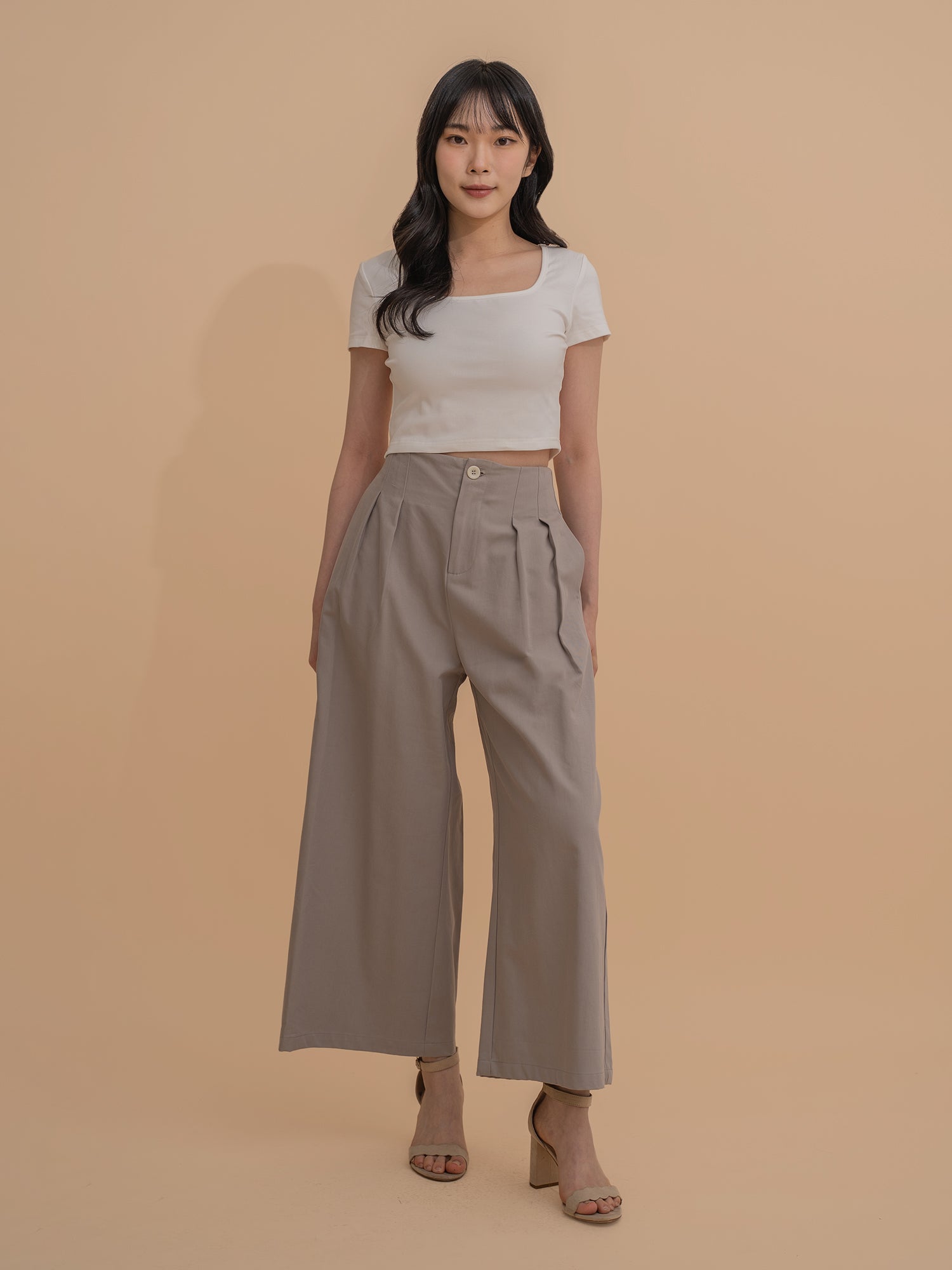 Wide-Leg Pleated Trousers
