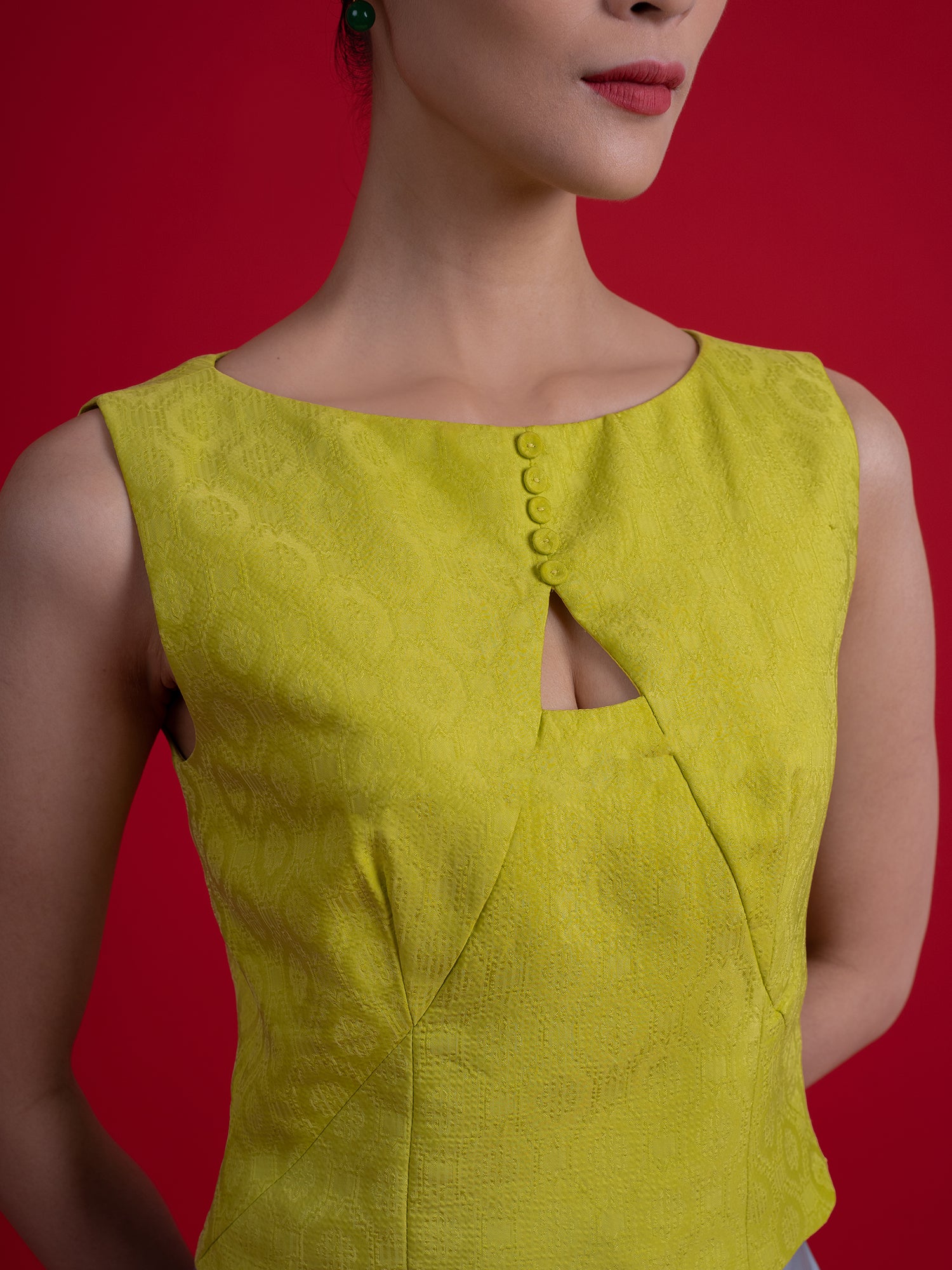 Xin Yan Crop Top