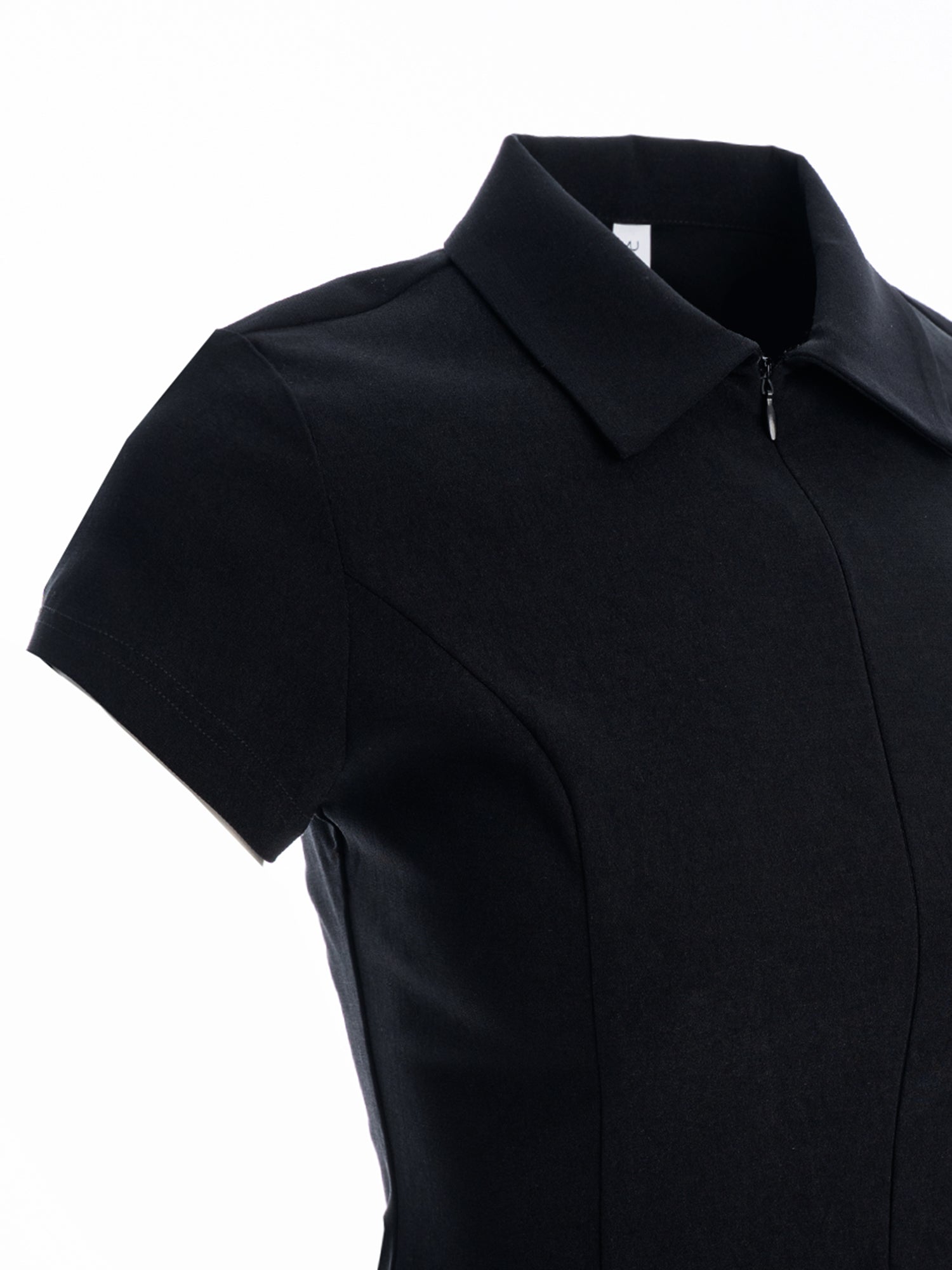 Short-Sleeve Fitted Shirt
