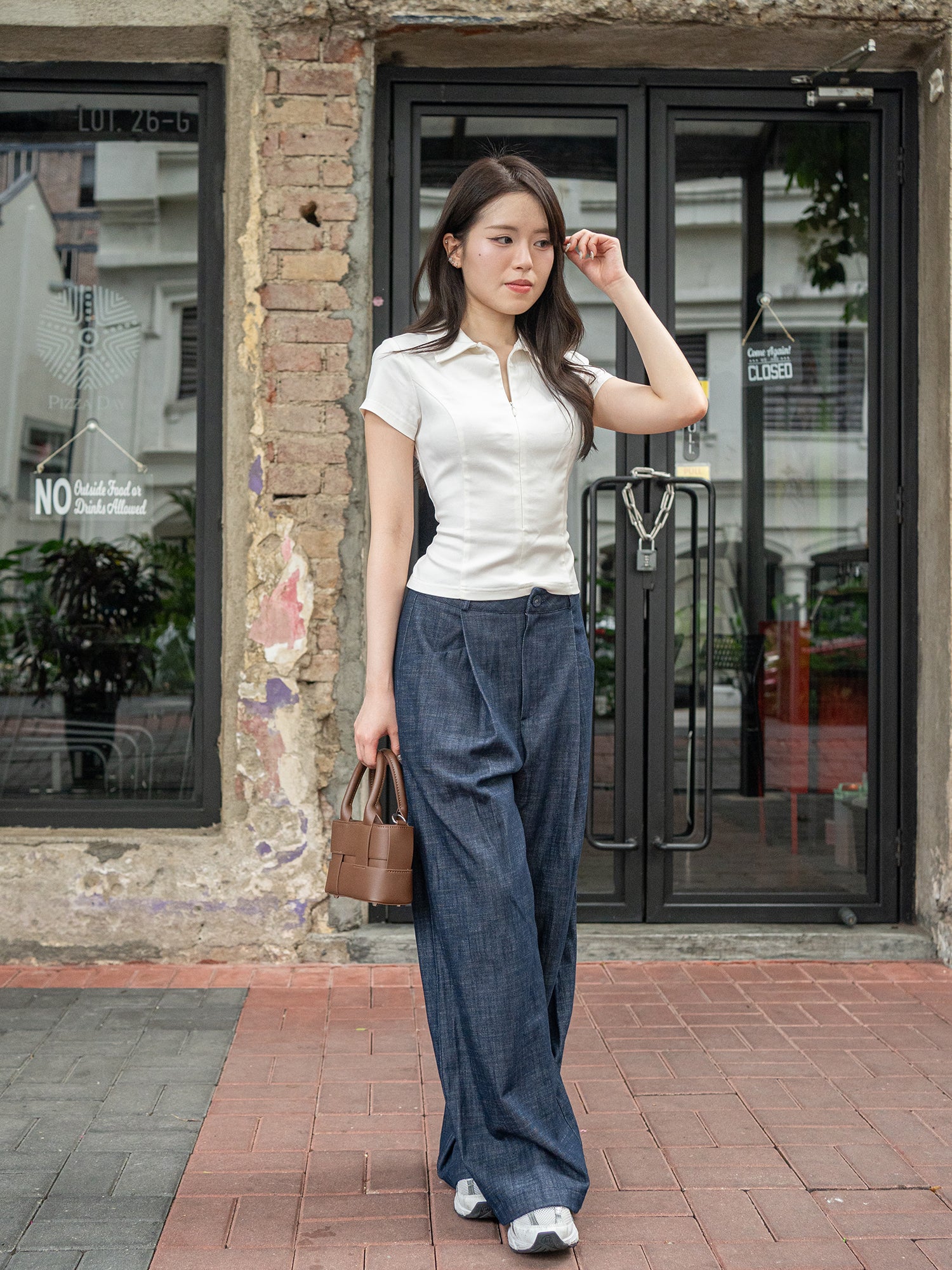 Short-Sleeve Fitted Shirt