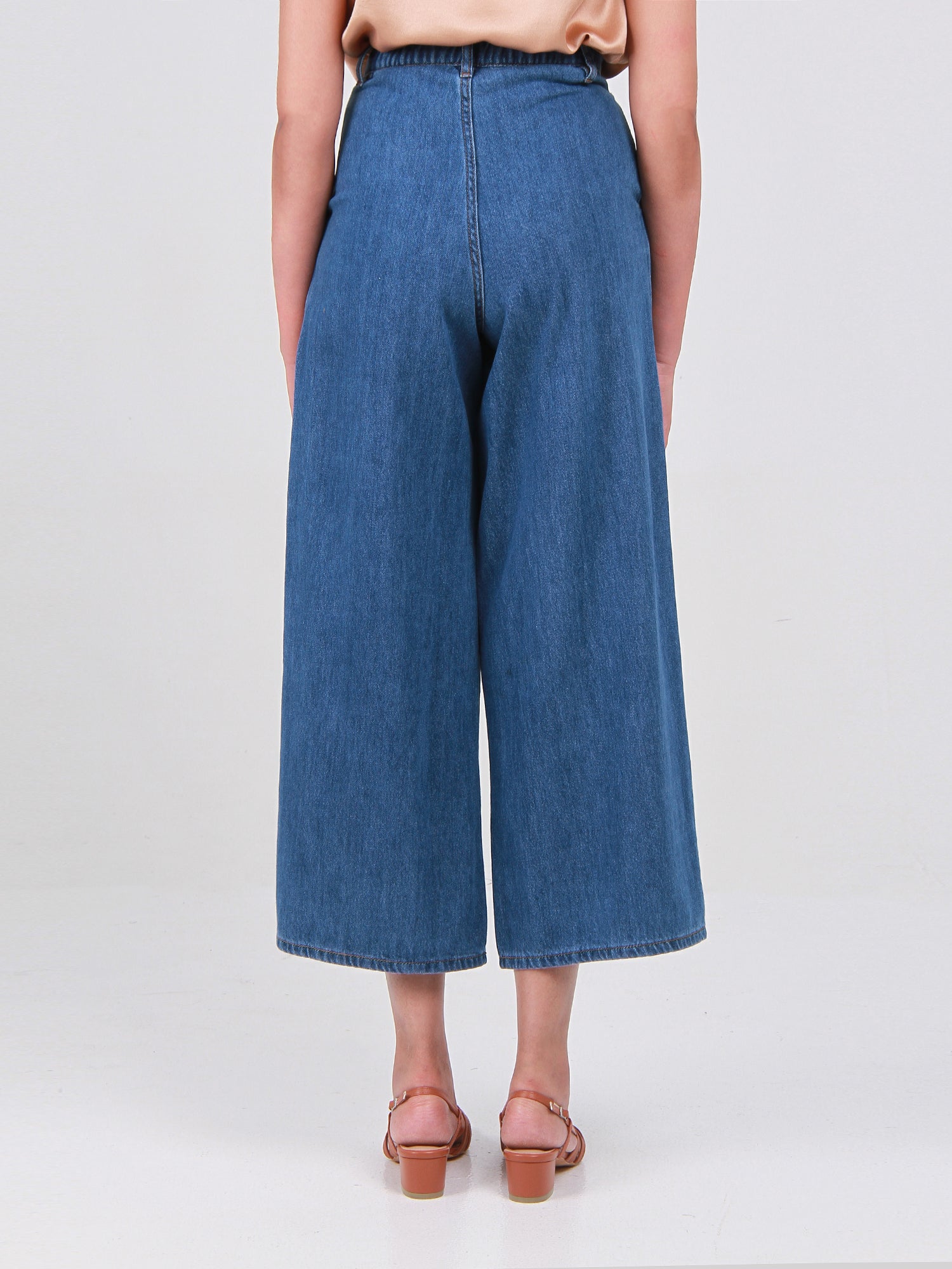 Noah Wide Leg Jeans