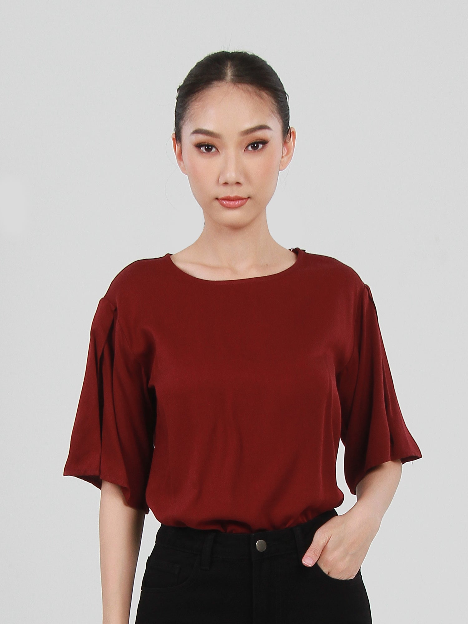 Lucy Viscose Pleated Sleeves Top